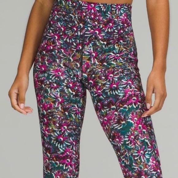 Lululemon Leggings Base Pace High Rise 25” Tights - Picture 6 of 6